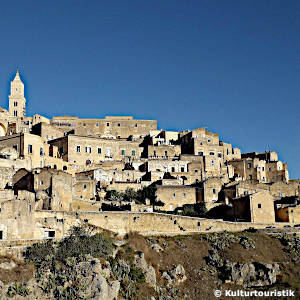 MATERA: Reisen in die Vergangenheit