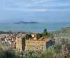 Badia di Sant Arcangelo oberhalb des Lago Trasimeno <br>© Wikimedia Commons (Adrian Michael [CC-BY-SA-3.0])