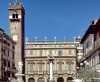 Verona Piazza Erbe <br>© Wikimedia Commons (Pentti Helenius  [CC-BY-SA-3.0])