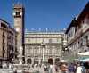 Piazza Erbe in Verona <br>© Wikimedia Commons (Pentti Helenius)